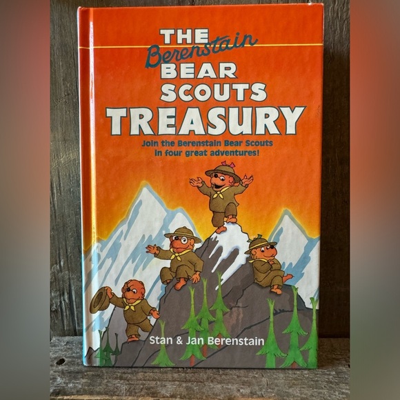 VINTAGE 2000 The Berenstain Bear Scouts Treasury Hardback Children’s Book - Picture 1 of 11
